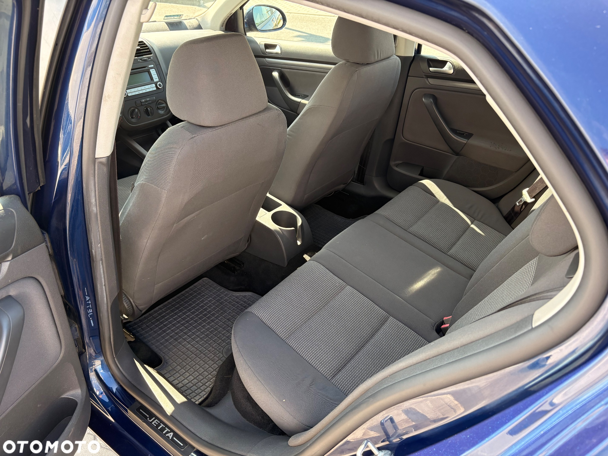 Volkswagen Jetta 1.6 FSI Comfortline - 10