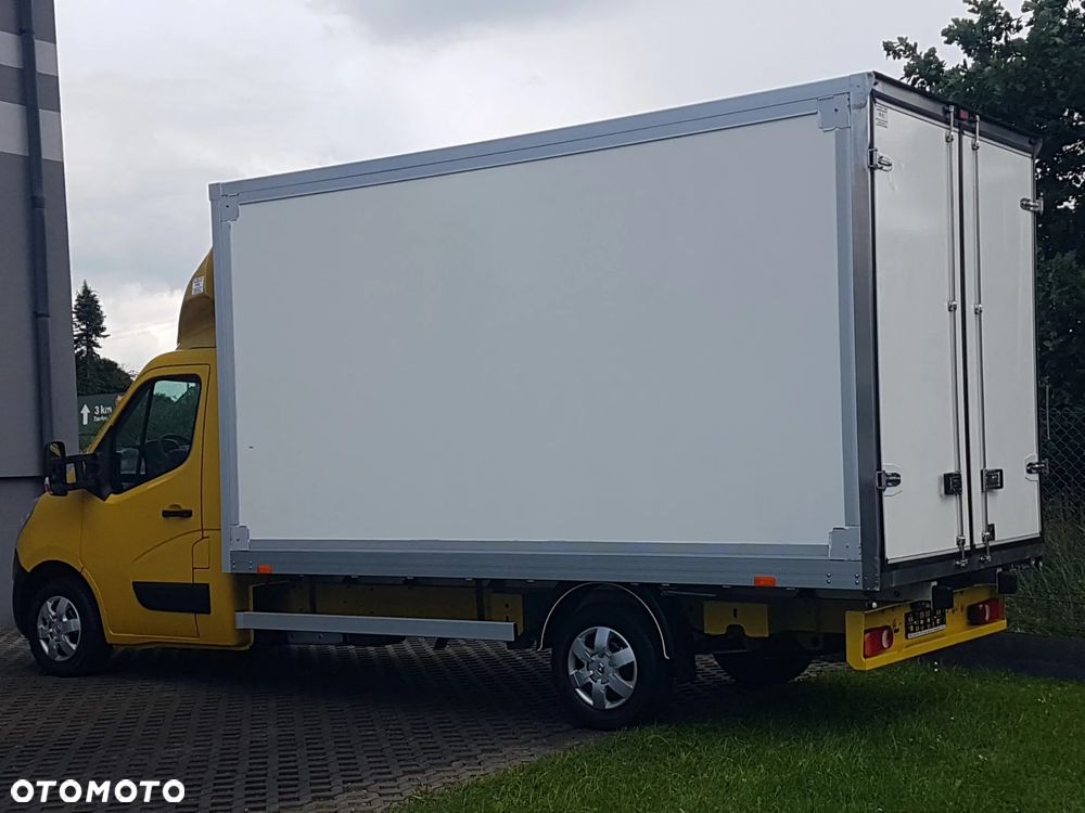 Renault MASTER KONTENER 8EP 4,22x2,23x2,24 KLIMA MANUAL KRAJOWY 6-BIEGÓW - 3