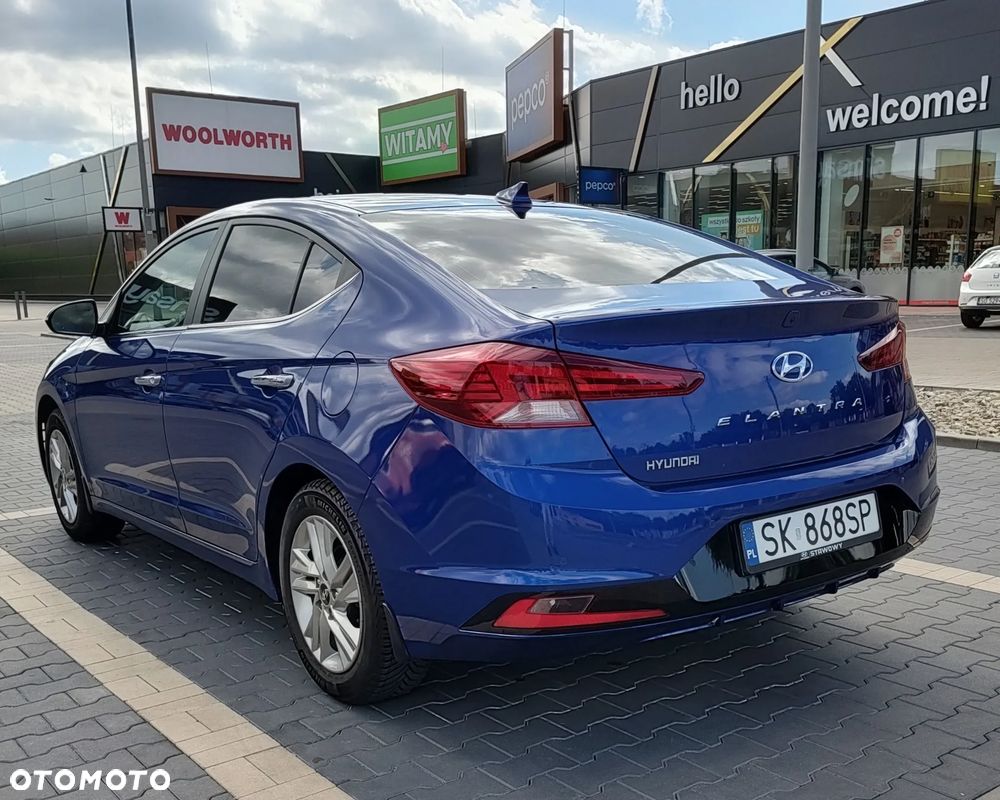 Hyundai Elantra 1.6 Comfort - 2