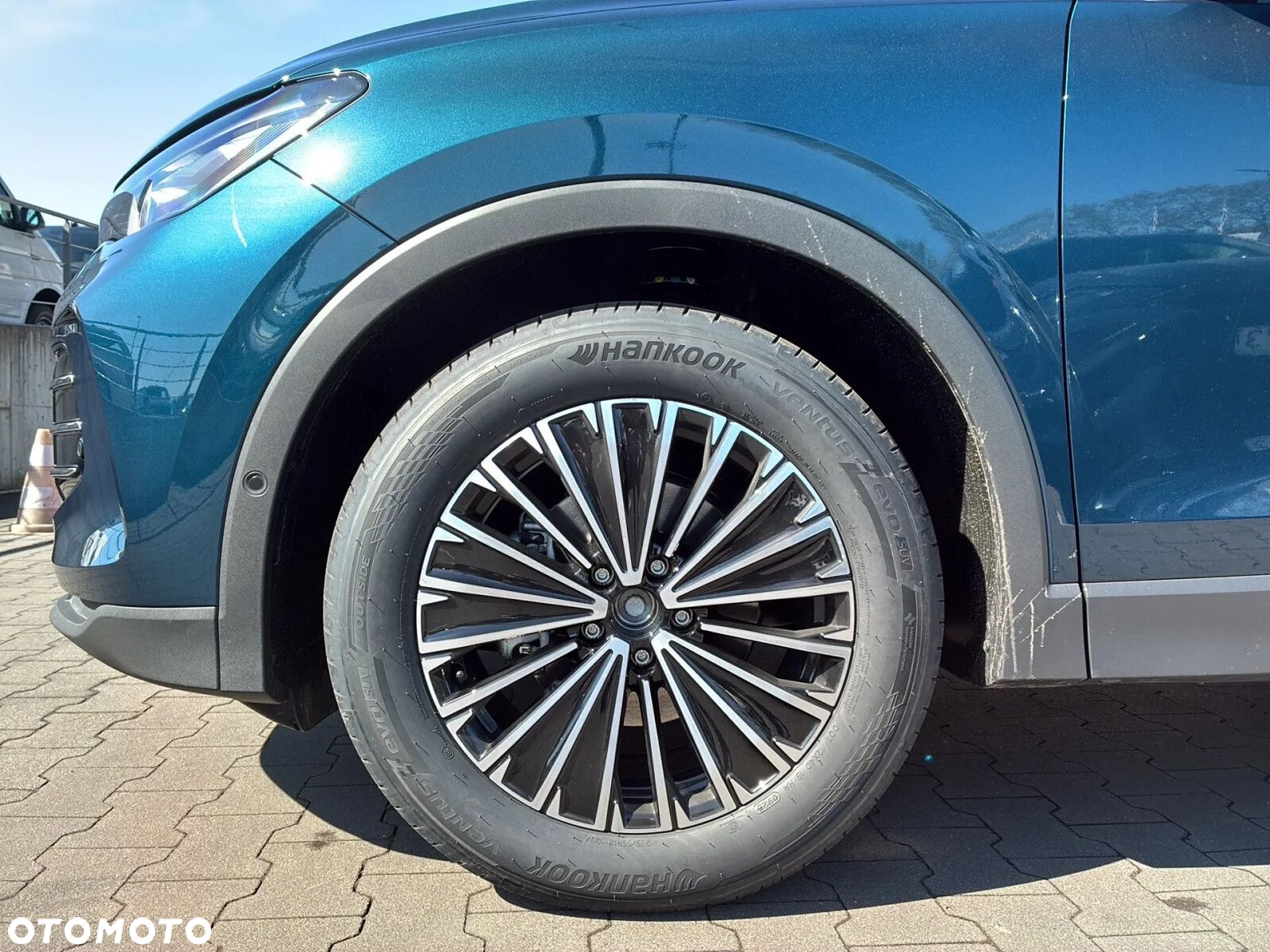 Volkswagen Tiguan - 21
