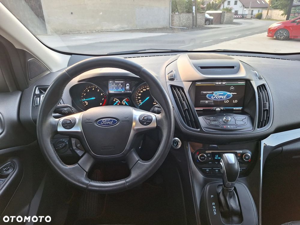 Ford Kuga 1.5 EcoBoost 4WD Titanium - 9