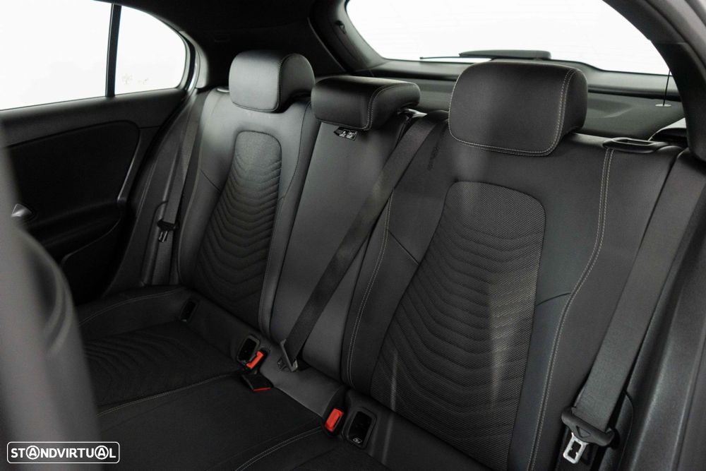 Mercedes-Benz A 250 e Progressive - 9
