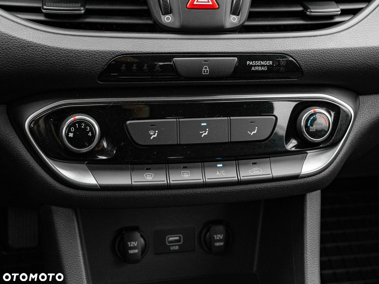 Hyundai i30 1.5 DPI Classic + - 20