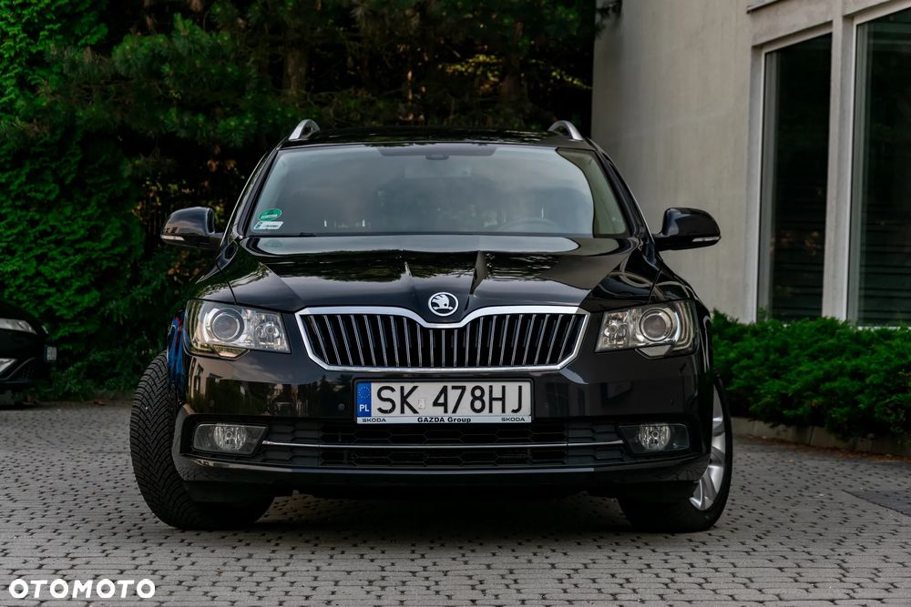 Skoda Superb 2.0 TDI Ambition DSG - 6