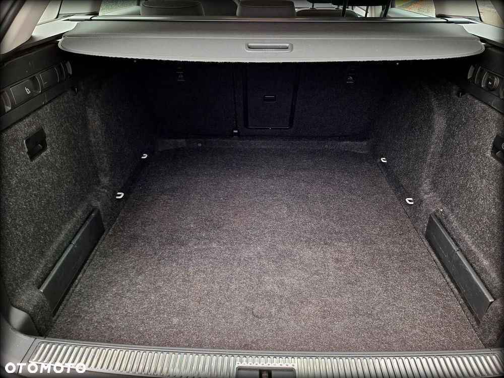 Skoda Superb 2.0 TDI Style DSG - 6