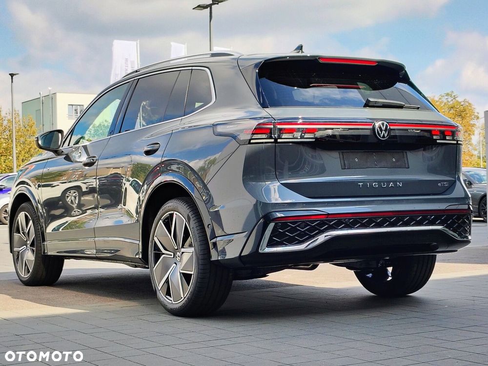 Volkswagen Tiguan - 4