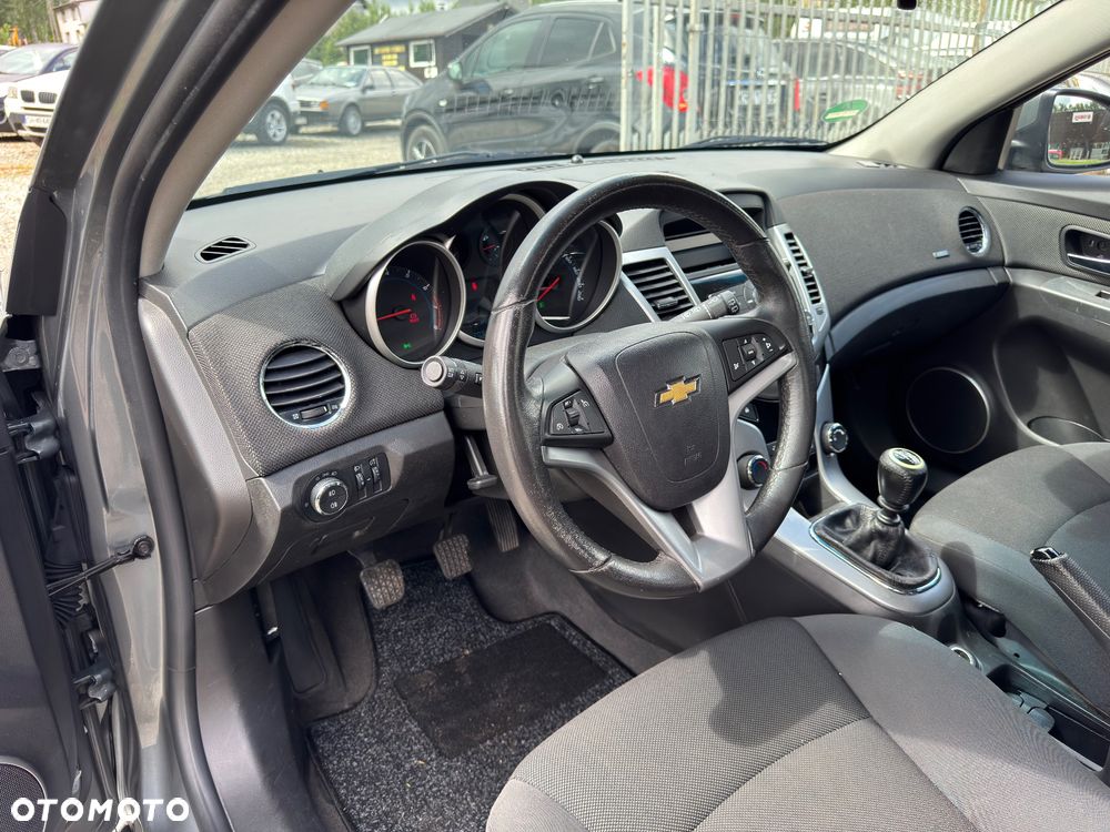 Chevrolet Cruze 1.6 LT+ - 15