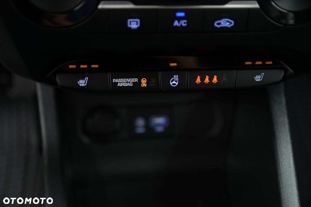 Hyundai i20 1.2 YES Gold - 30