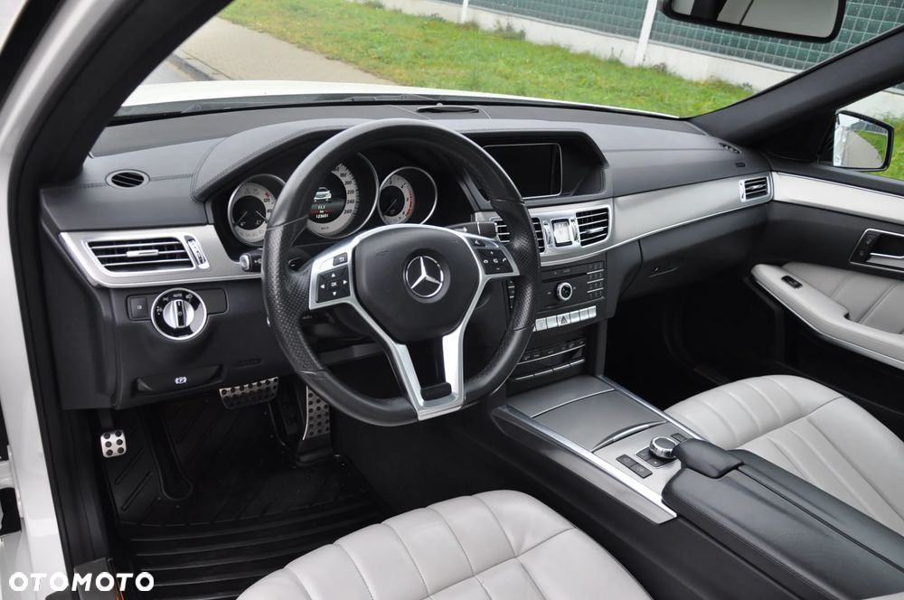 Mercedes-Benz Klasa E 350 BlueTEC 4-Matic Avantgarde - 12