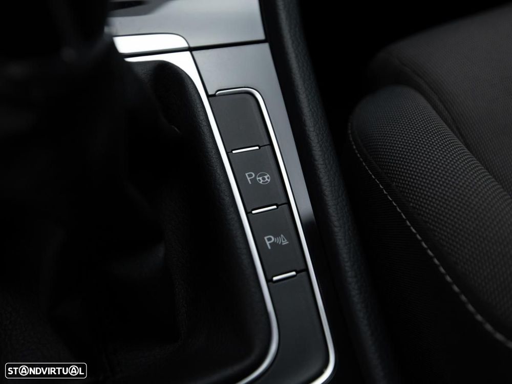 Volkswagen Golf — fotografia 17
