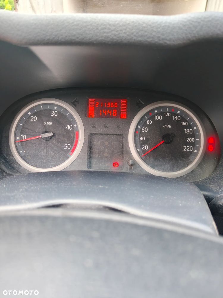 Renault Clio - 12