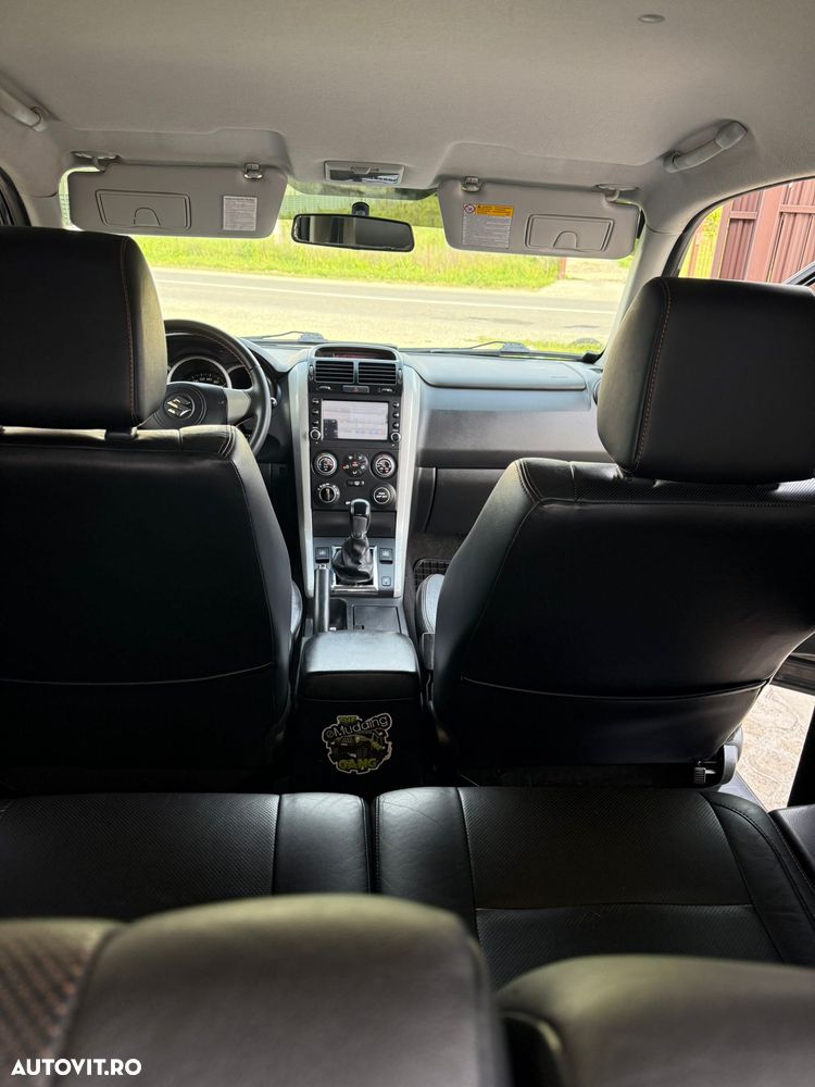 Suzuki Grand Vitara 1.9 DDiS Comfort - 11