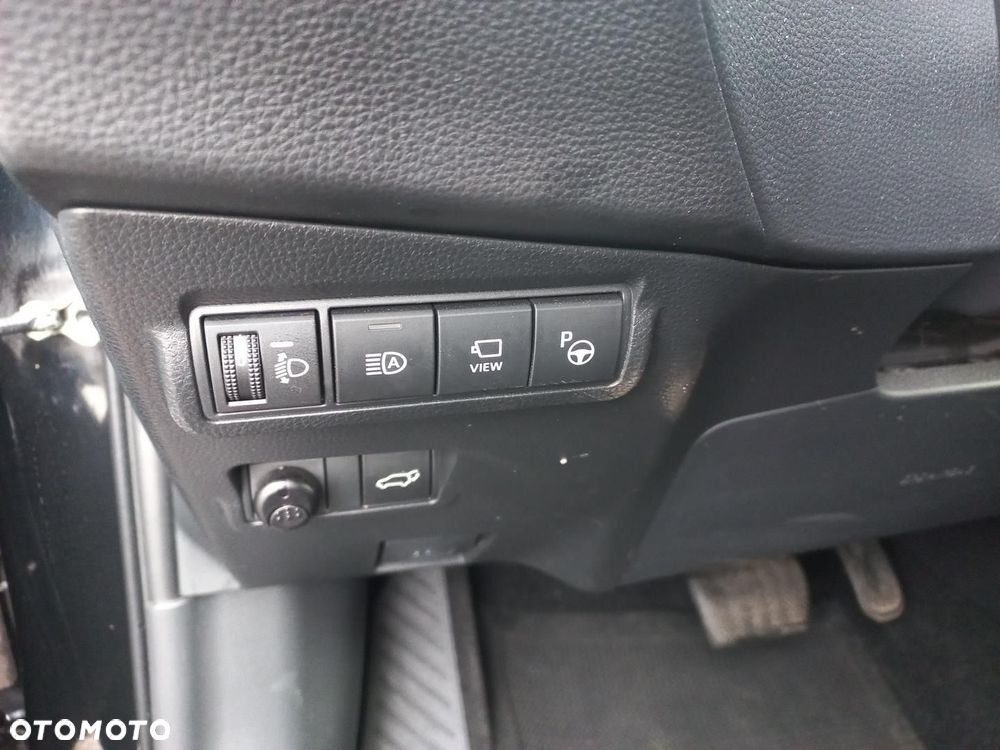 Toyota Corolla Cross 2.0 Hybrid Executive - 16