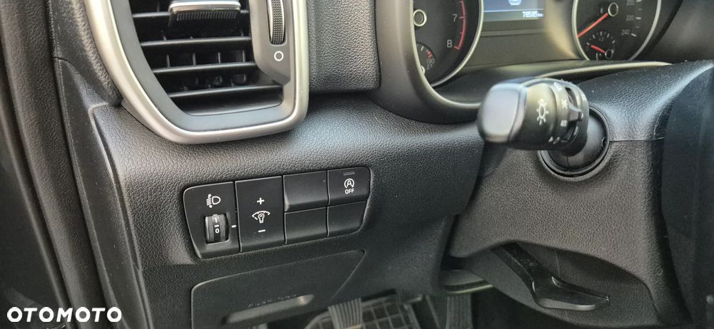 Kia Sportage 1.6 GDI Black Edition 2WD - 23