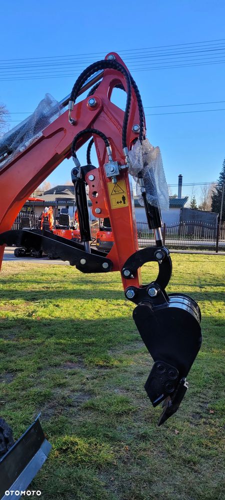 Inny Yufan YFT 15  Kabina - 10