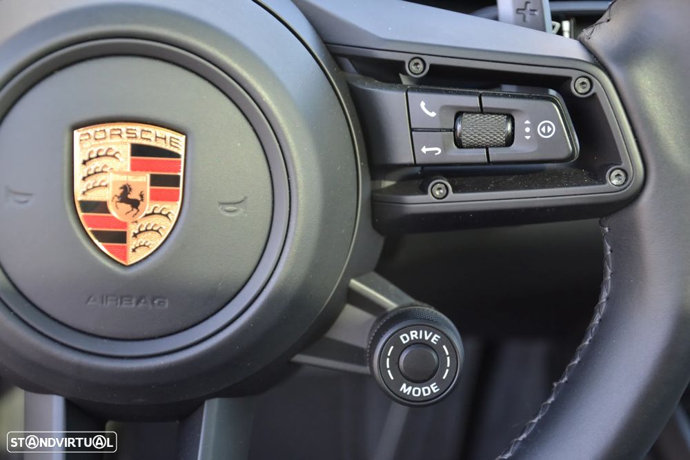 Porsche 911 (992) Carrera 4S PDK - 32