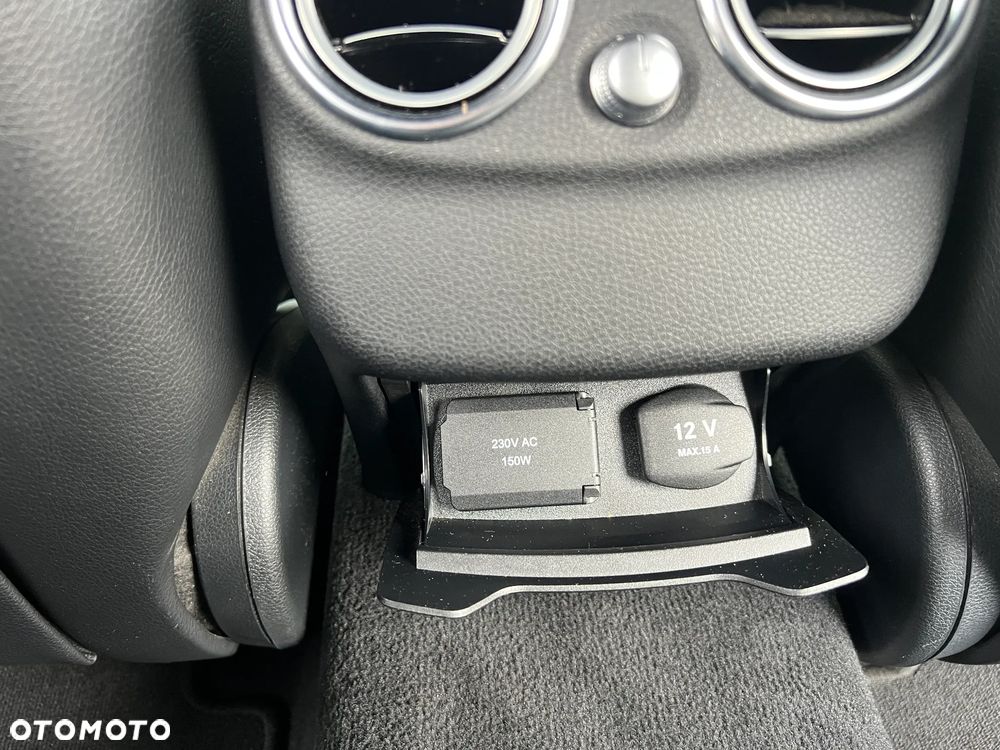 Mercedes-Benz Klasa C 400 4Matic 7G-TRONIC AMG Line - 18
