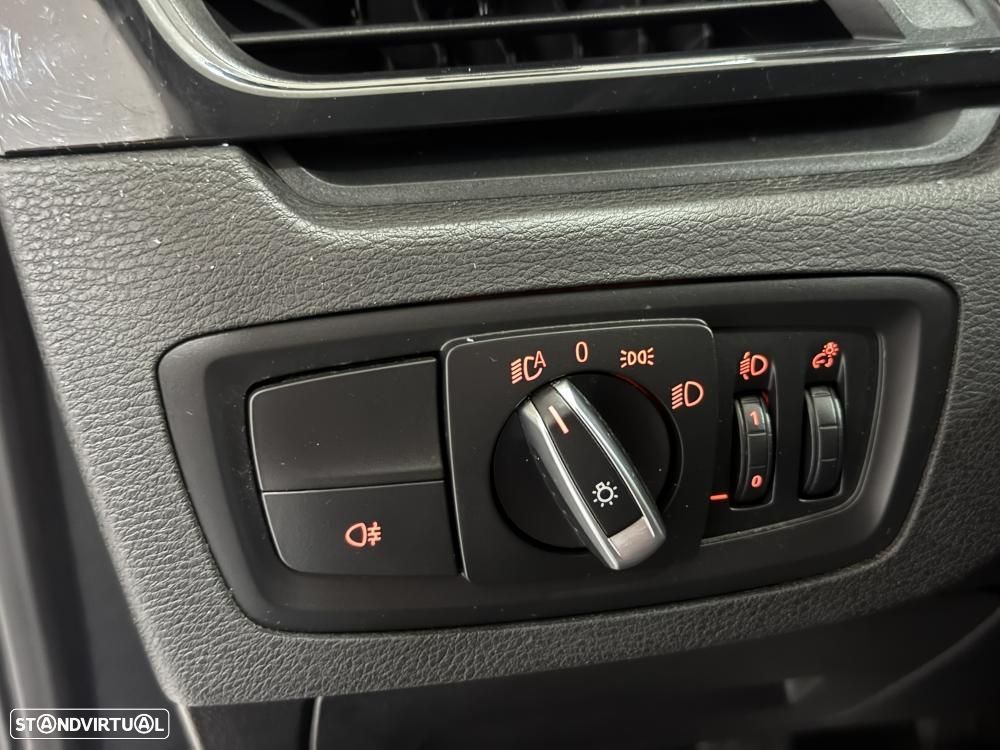 BMW X1 16 d sDrive Advantage - 30