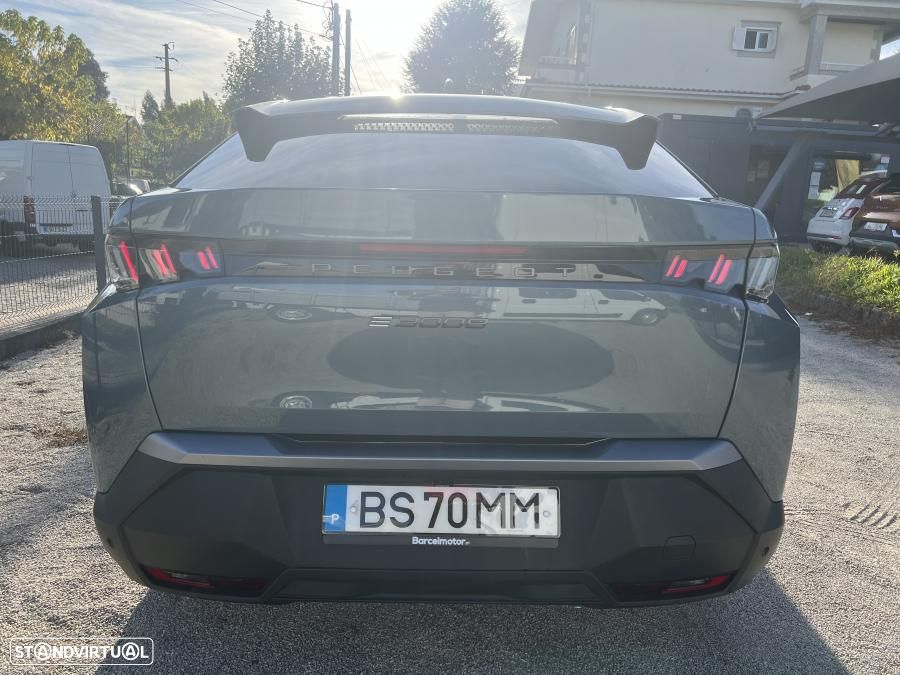 Peugeot E-3008 - 6