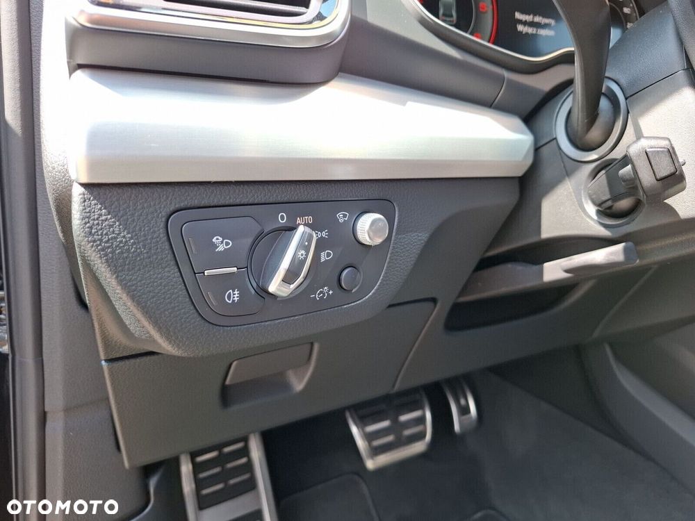 Audi Q5 Sportback - 31