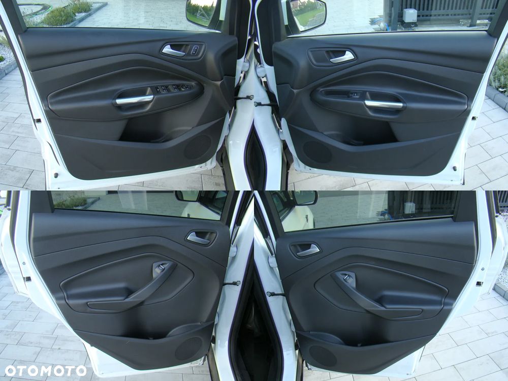 Ford Kuga 1.5 EcoBoost TITANIUM - 23