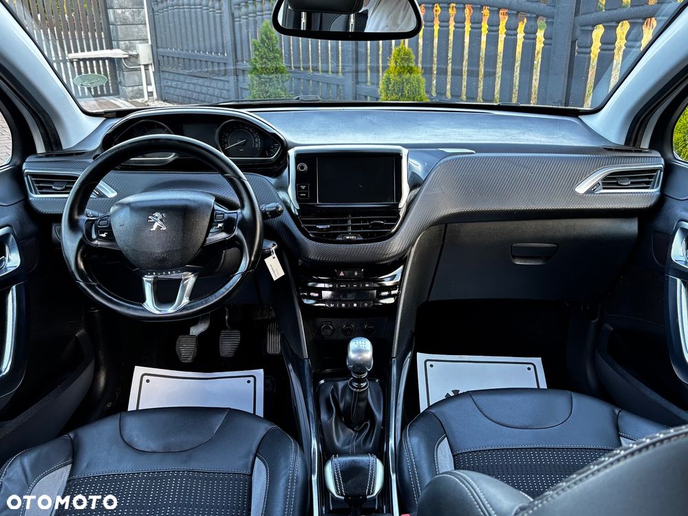 Peugeot 2008 e-HDi FAP 115 STOP & START Allure - 23