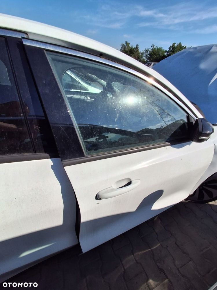 FORD FOCUS MK4 HB 18-21 1.0 EcoBoost drzwi prawe przód kompletne 5J - 1
