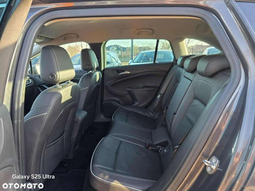 Opel Astra 1.6 BiTurbo D (CDTI) Start/Stop Innovation - 28