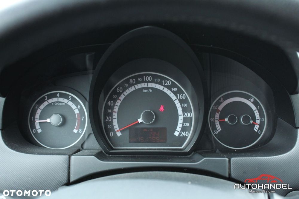 Kia Ceed - 13