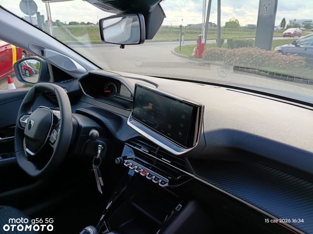 Peugeot 208 - 13