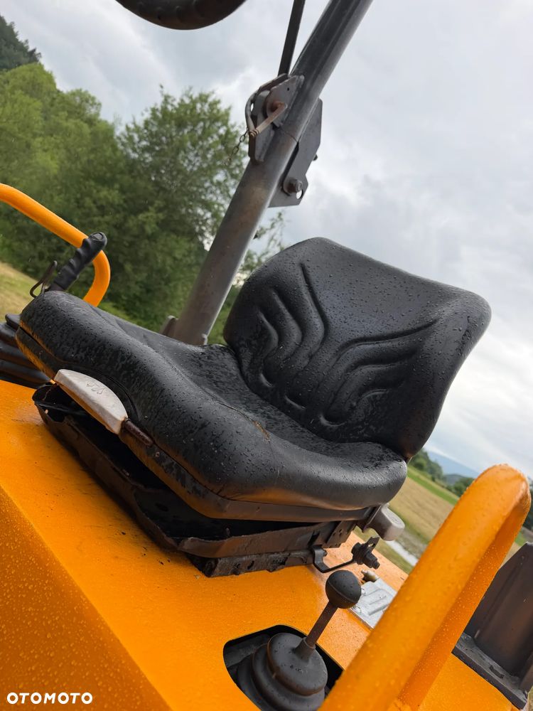 Thwaites MACH Wozidło Budowlane-Rolnicze. Wózek z Obrotową Kolebą. 3 tony ładowność. 4x4. Silnik YANMAR 4 cylindry 50 km. Jazda 3 prędkości. Maszyna w ładnym stanie z Norweskiego Gospodarstwa! Ani deka luzów i wycieków! Pełny Oryginał. Hamulce brzytwa. Serwisy w DEKRA. Maszyna Woziła lekkie ładunki. Wielka Okazja. Wszystko w pełnym Oryginale. Opony Oryginał. Oświetlenie Fabryczne!  Mocny Silnik 4 cylindry. OKAZJA TANIO - 16