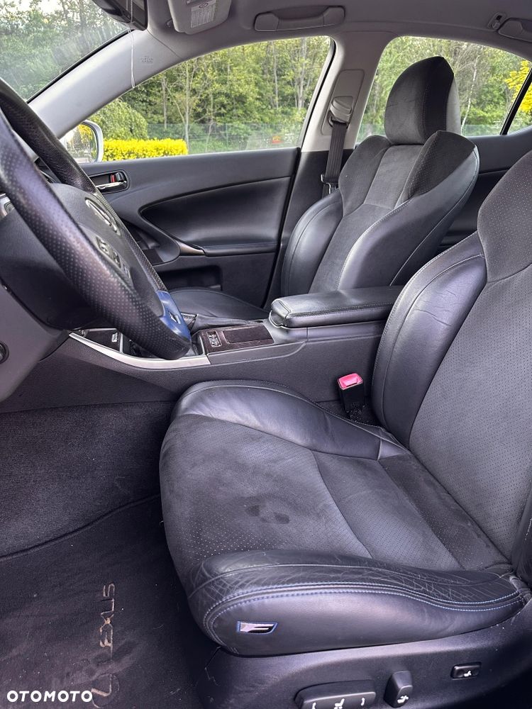 Lexus Inny - 7