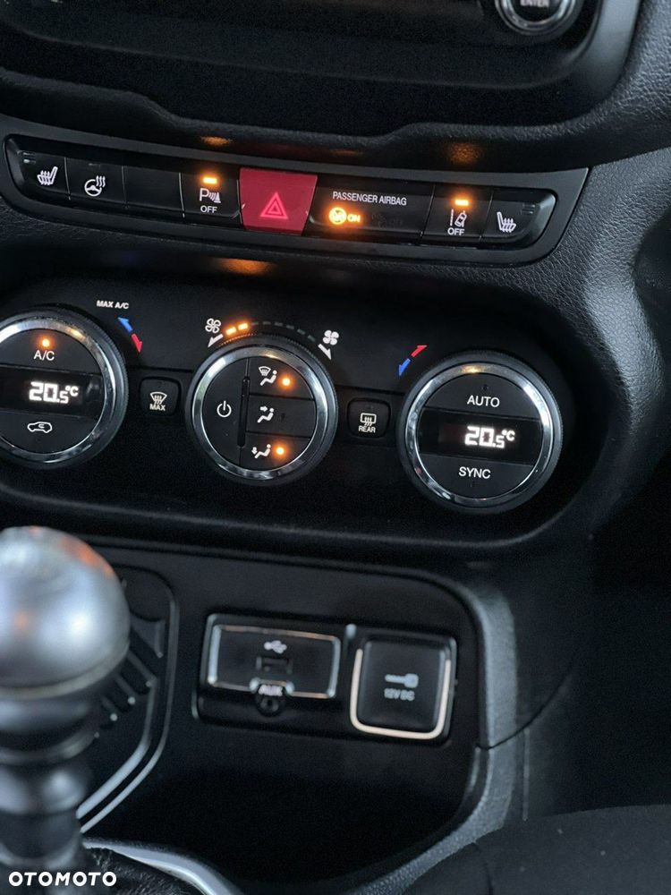 Jeep Renegade 1.4 MultiAir Limited FWD S&S - 14