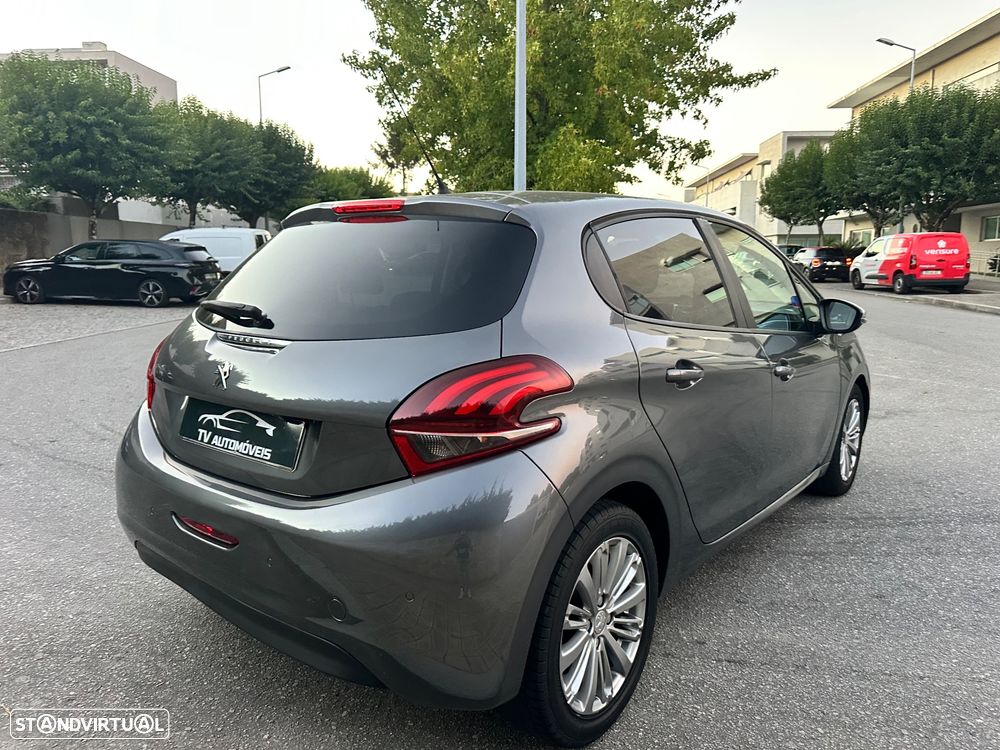 Peugeot 208 1.6 BlueHDi Style - 12