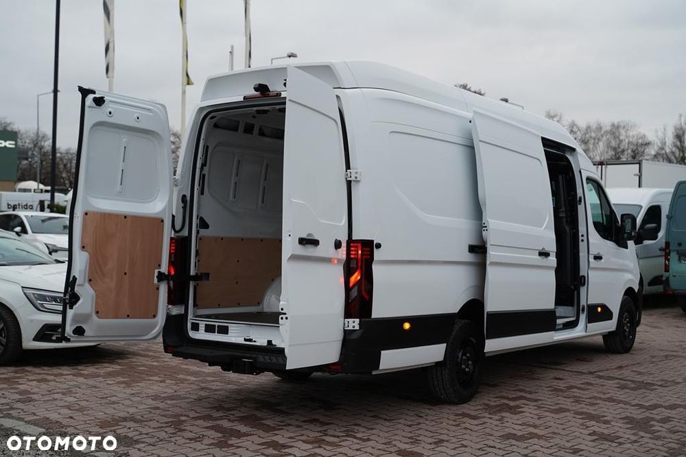 Renault Master dCi L4H3 RWD - 23