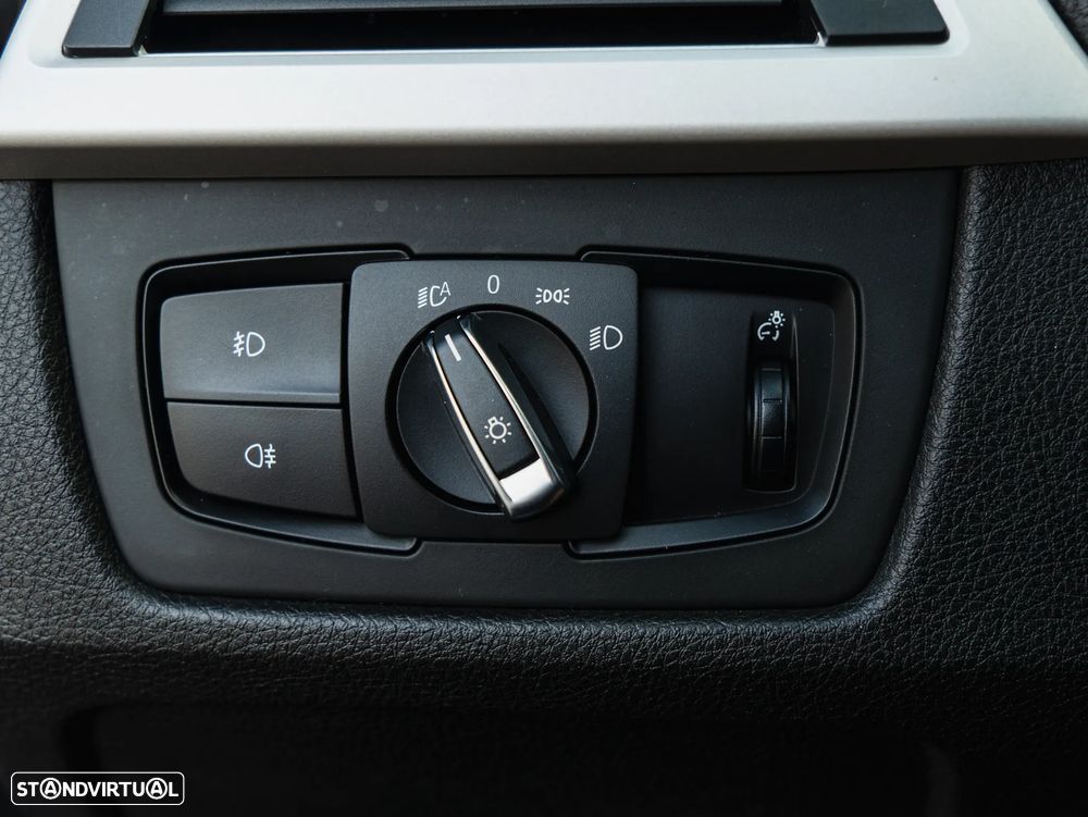 BMW 316 d Modern Line - 33