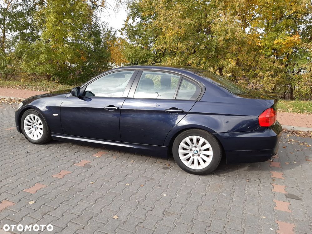 BMW Seria 3 318i Edition Lifestyle - 10