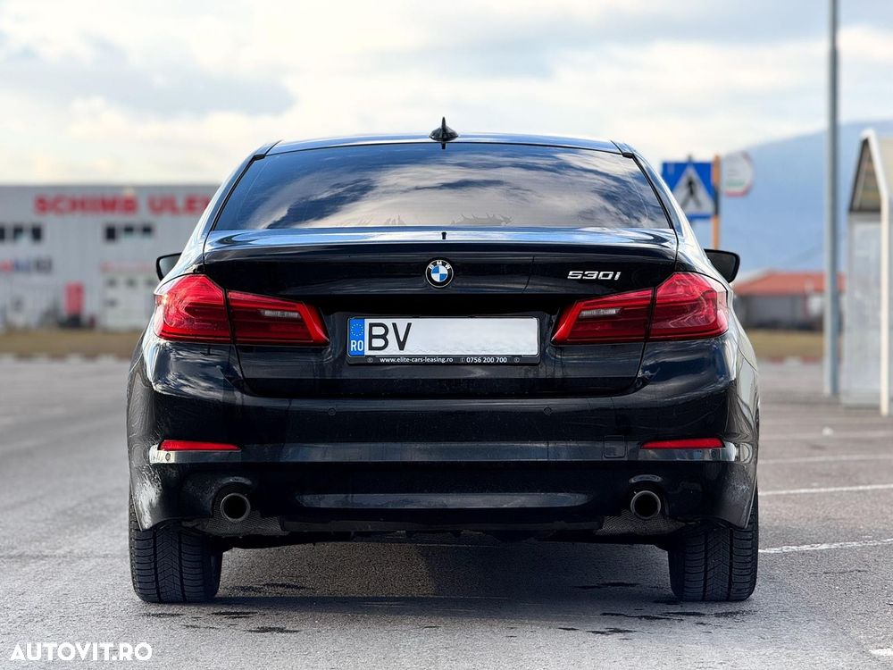 BMW Seria 5 530i AT - 2