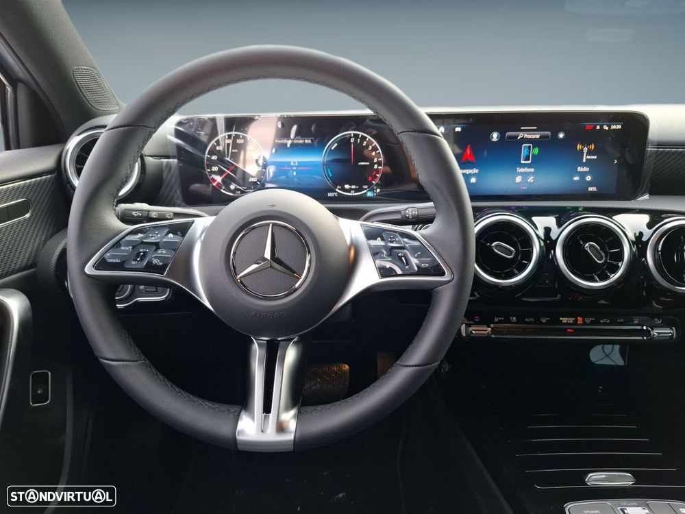 Mercedes-Benz A 250 e - 13