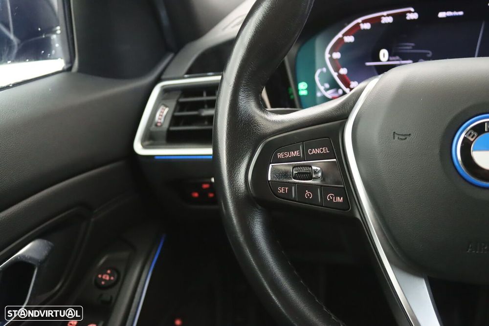 BMW 320 e Line Sport Auto - 10