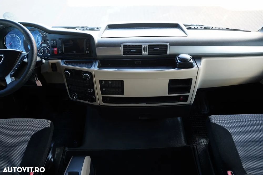 MAN TGX 18.500 / 4x4 / HIDRAULICĂ / HIDROPILARE / CABINĂ JOSĂ / EURO 6 / NAVIGAȚIE / - 31