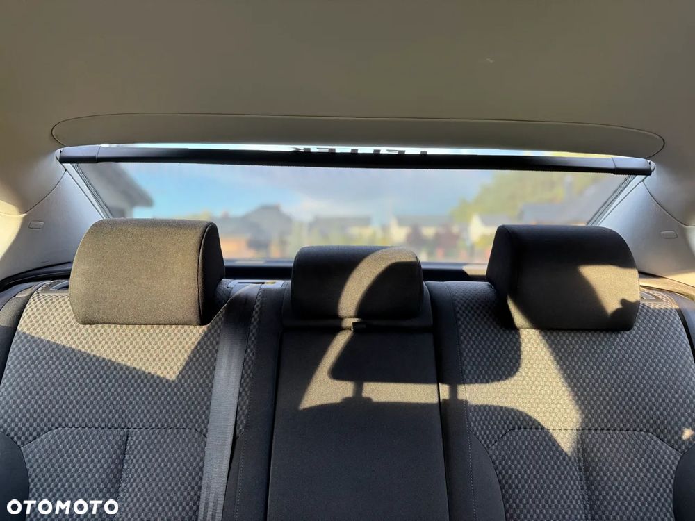 Volkswagen Passat 1.4 TSI Trendline - 18