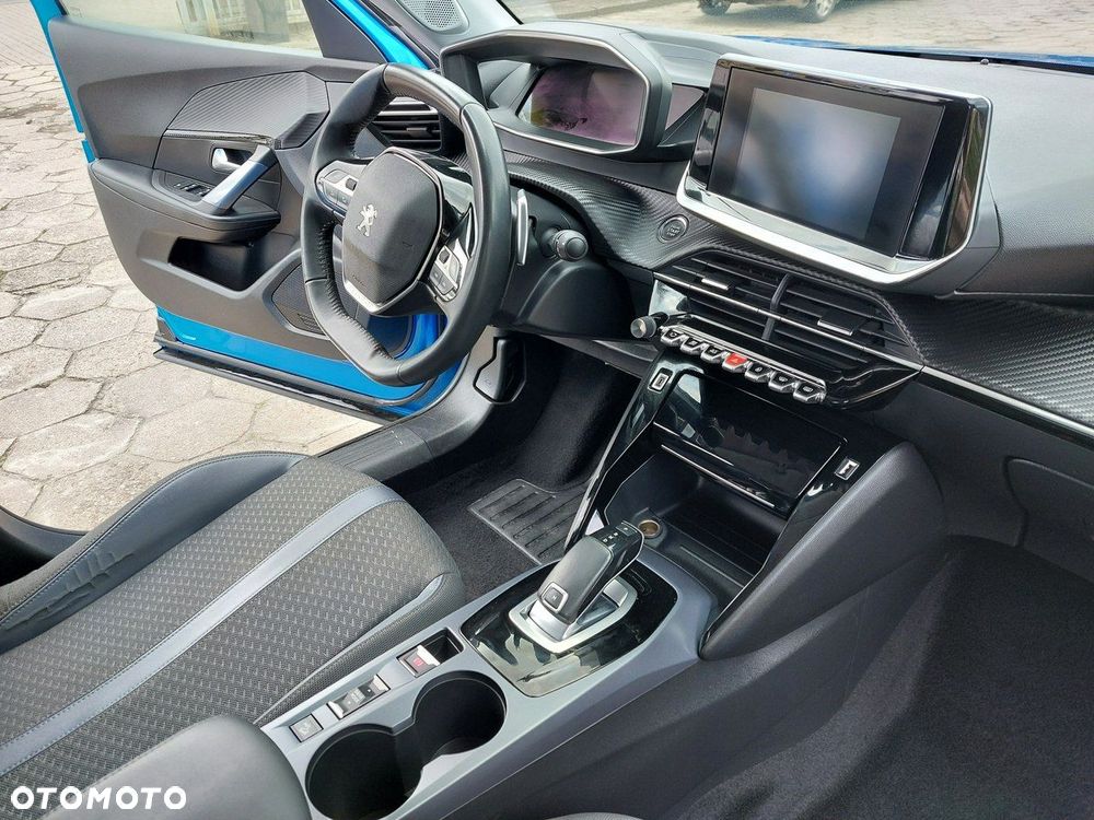 Peugeot 2008 - 18