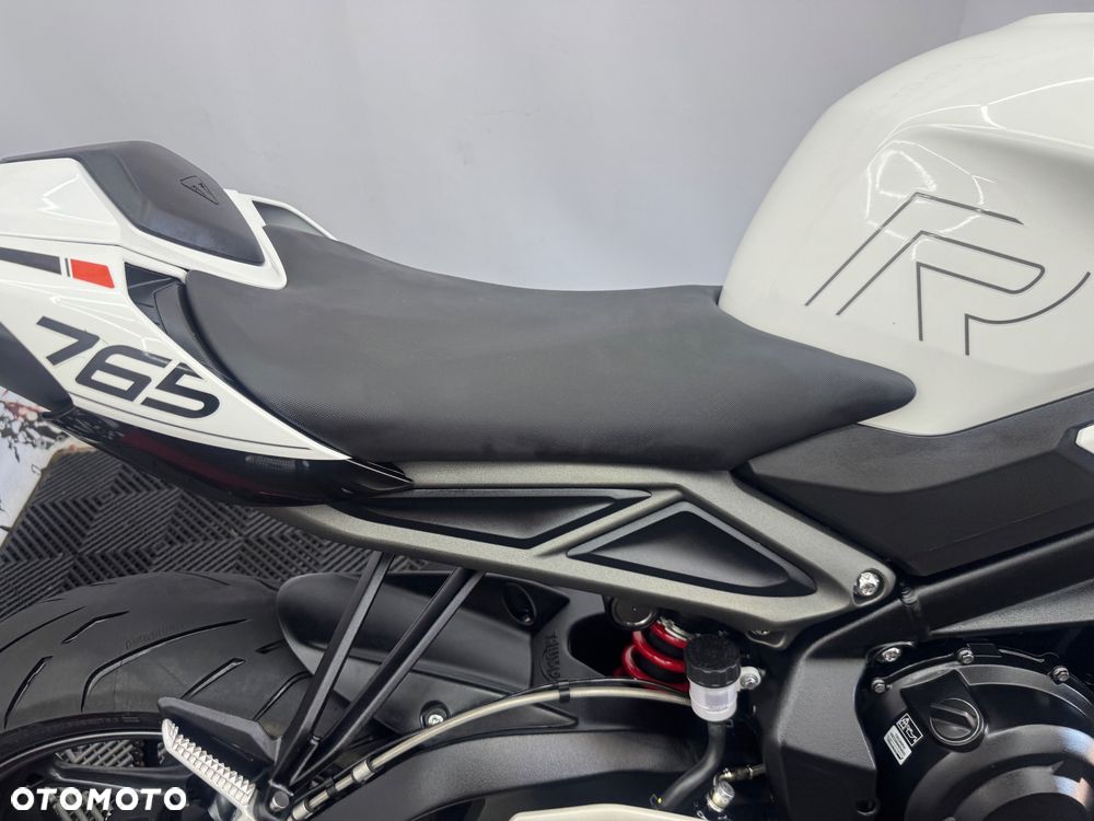 Triumph Street Triple - 31