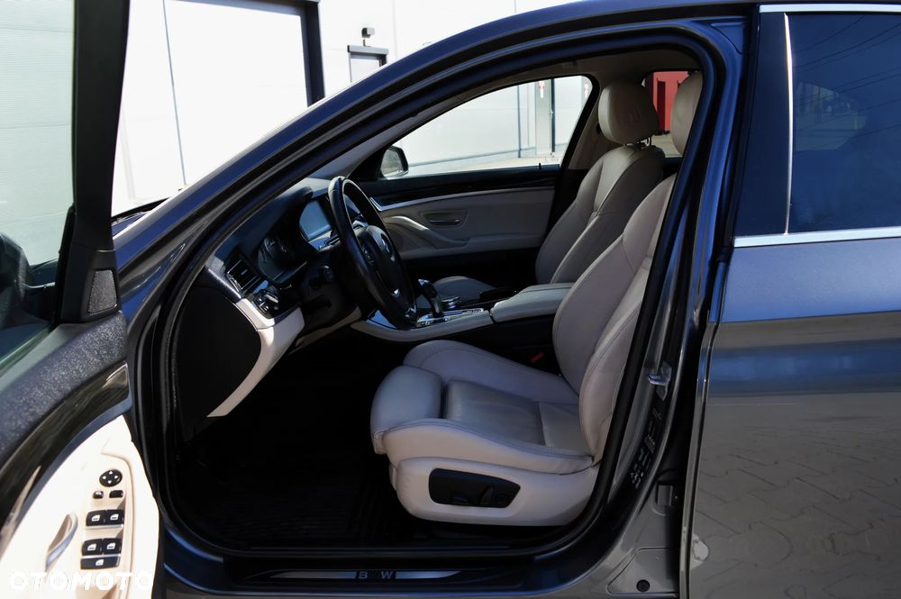 BMW Seria 5 520d xDrive Luxury Line - 6