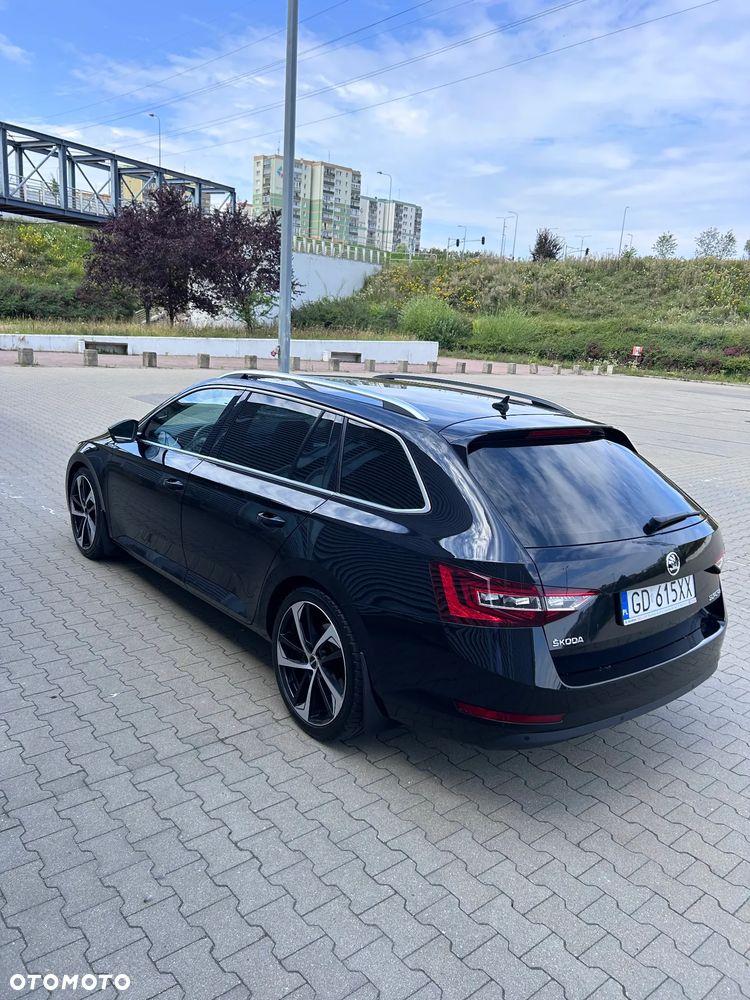 Skoda Superb 2.0 TDI Style DSG - 4