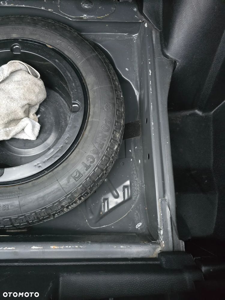 Mercedes-Benz W201 (190) - 25