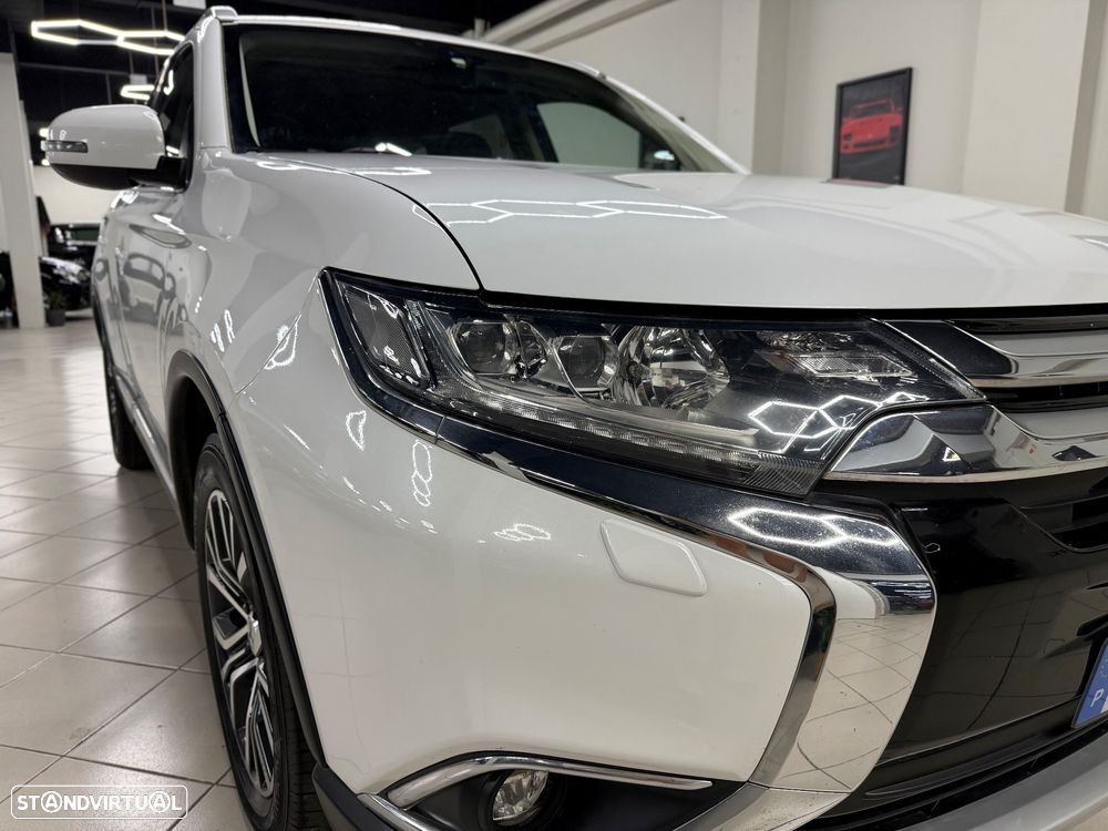 Mitsubishi Outlander 2.2 DI-D Intense+ - 3
