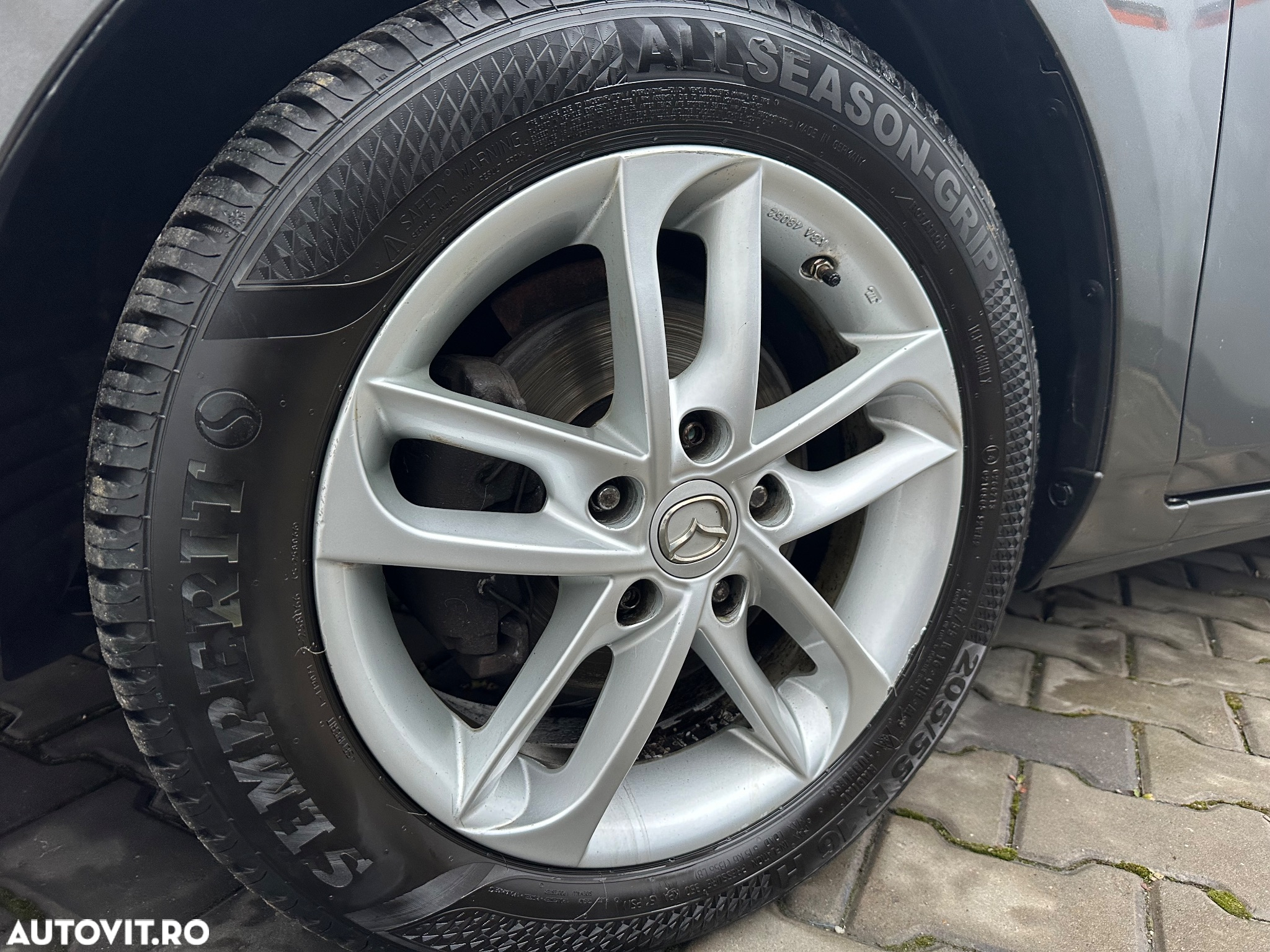 Mazda 3 1.6i TX - 38