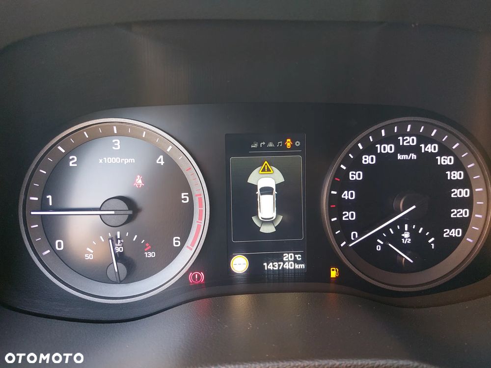 Hyundai Tucson 2.0 CRDI BlueDrive Style 2WD - 16